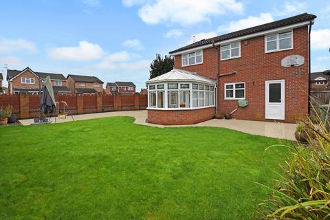 4 bedroom detached house for sale, Leven Avenue, Winsford