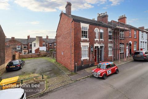 3 bedroom end of terrace house for sale, Oriel Street, Stoke-On-Trent