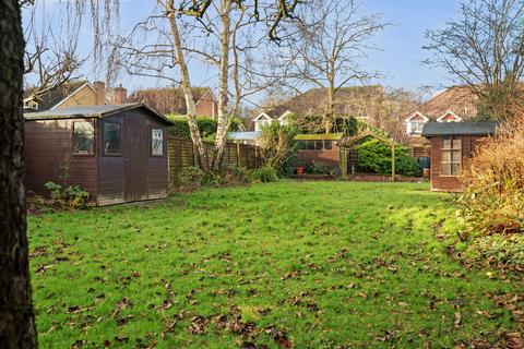 3 bedroom detached house for sale, Hempstead Road, Gillingham ME7