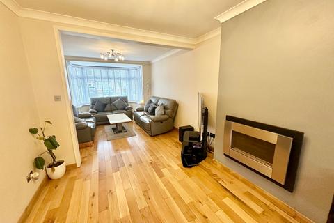 3 bedroom terraced house for sale, Eton Grove, London NW9