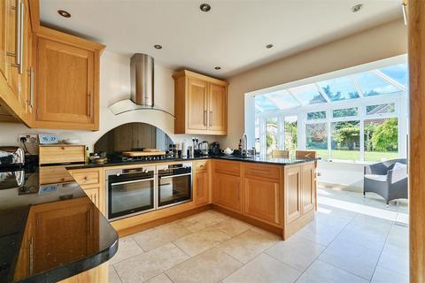 4 bedroom detached house for sale, Twitchell Lane, Aston Clinton, Aylesbury