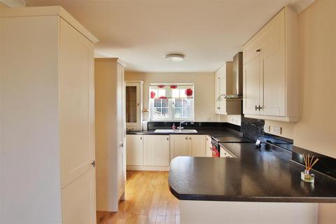 3 bedroom semi-detached house for sale, Kensington Gardens, Titchfield Common