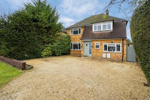 4 bedroom detached house for sale, Windmill Lane, Bushey Heath,