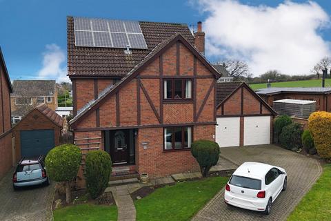 4 bedroom detached house for sale, Meadow Dene, East Ayton, Scarborough