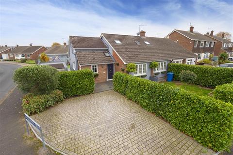 6 bedroom semi-detached house for sale, Willement Road, Faversham