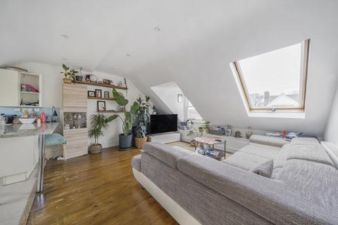 Flat E, 17 Marriott Road, Barnet, EN5 4NJ
