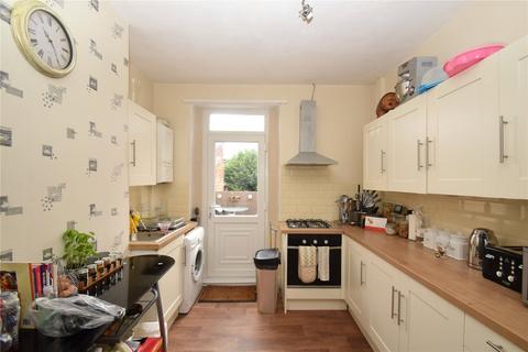 2 bedroom maisonette for sale, Victoria Road, Scarborough, North Yorkshire, YO11