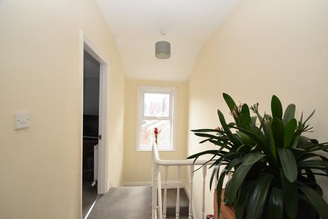 2 bedroom maisonette for sale, Victoria Road, Scarborough, North Yorkshire, YO11