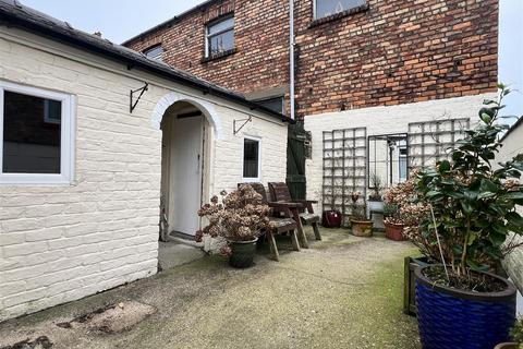 3 bedroom terraced house for sale, Ireton Street, Scarborough