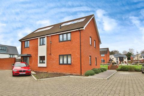 2 bedroom maisonette for sale, Claypit Copse, Bursledon, Southampton