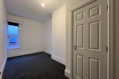 1 bedroom flat for sale, Victoria Road, Scarborough