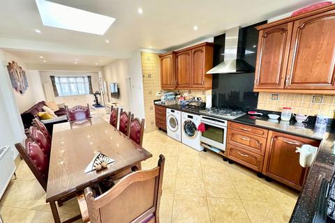 5 bedroom semi-detached house for sale, Church Lane, London NW9