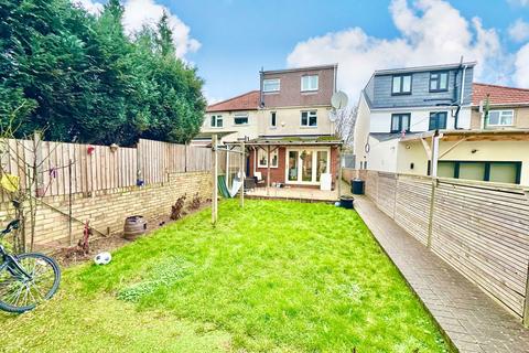 3 bedroom semi-detached house for sale, Rookery Close, London NW9