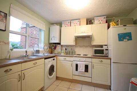 2 bedroom end of terrace house to rent, Latham Close, Darenth Village Park, Dartford, Kent