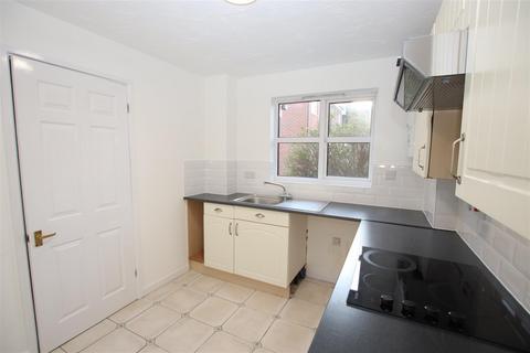 2 bedroom end of terrace house to rent, Latham Close, Darenth Village Park, Dartford, Kent