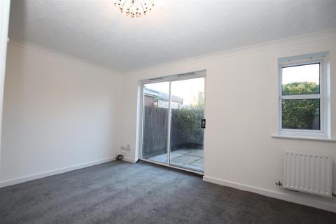 2 bedroom end of terrace house to rent, Latham Close, Darenth Village Park, Dartford, Kent