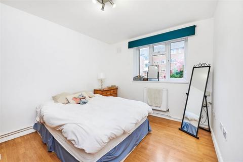 2 bedroom flat for sale, Whitnell Way, London