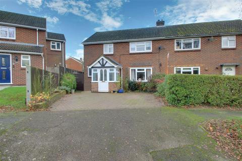 4 bedroom semi-detached house for sale, Palace Close, Kings Langley