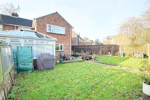 4 bedroom semi-detached house for sale, Palace Close, Kings Langley