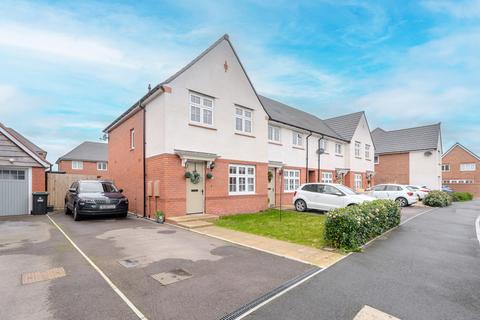 3 bedroom end of terrace house for sale, Caldicot NP26