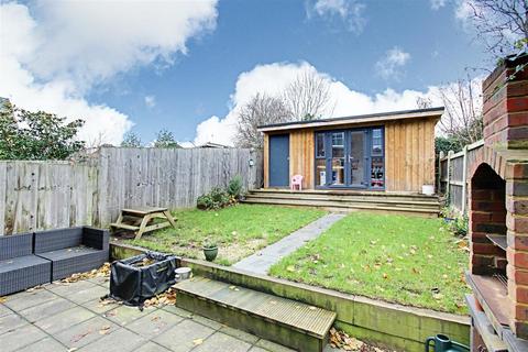 32 Reson Way, Hemel Hempstead, HP1 1NU