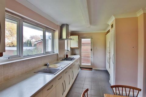 3 bedroom detached house for sale, Newtown Road, Warsash, Southampton