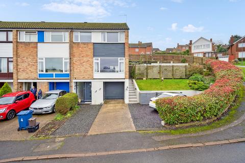 2 bedroom end of terrace house for sale, Fair Leas, Chesham, Buckinghamshire