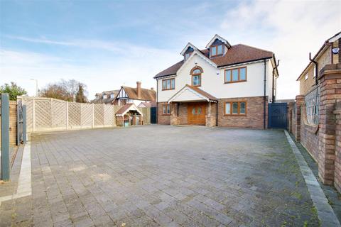 6 bedroom detached house for sale, Ware Road, Hoddesdon