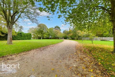 Ivystone Cottage Back Road, Tolleshunt Darcy, Maldon, CM9 8TW