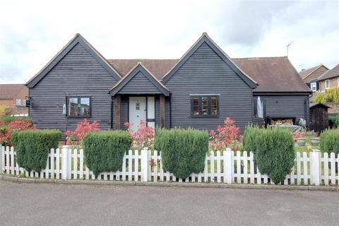 3 bedroom detached house for sale, New Hall Mews, Bovingdon