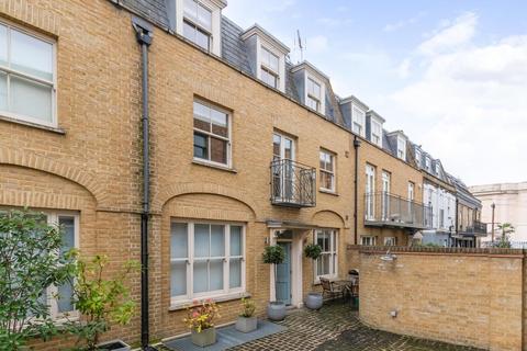 3 bedroom terraced house for sale, Walham Yard, London, SW6