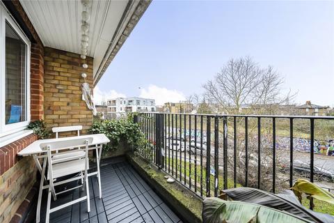 1 bedroom apartment for sale, Staveley Close, Peckham, London