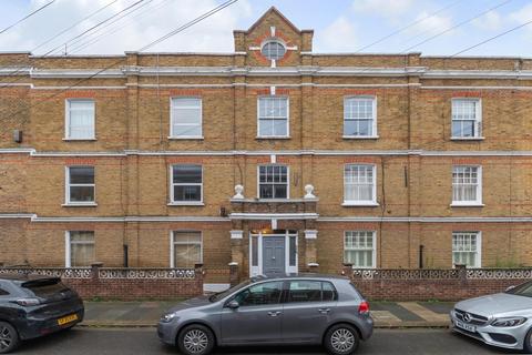 2 bedroom flat for sale, St Olaf's Road, London, SW6