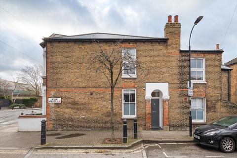 2 bedroom maisonette for sale, Byam Street, London, SW6