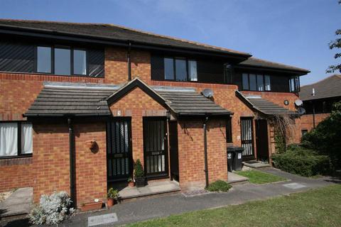 4 Carman Court, Tring, HP23 4RT