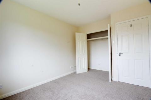 4 Carman Court, Tring, HP23 4RT