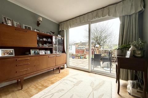 3 bedroom semi-detached house for sale, Norfolk Road, Wigston LE18