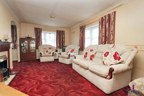 2 bedroom park home for sale, Wilbury Hills Road, Letchworth Garden City, SG6