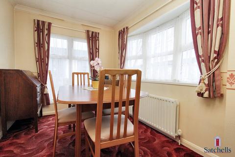 2 bedroom park home for sale, Wilbury Hills Road, Letchworth Garden City, SG6