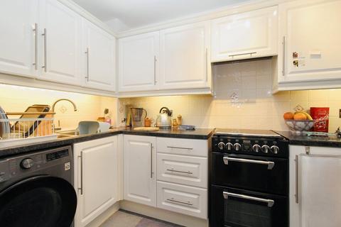 2 bedroom terraced house for sale, Swift Close, Letchworth Garden City, SG6