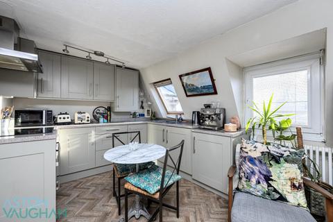 2 bedroom apartment for sale, St James's Street, Brighton BN2