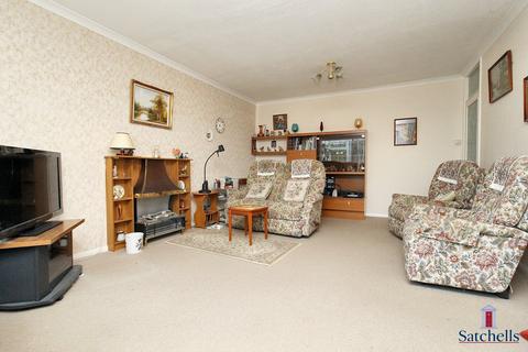 2 bedroom semi-detached bungalow for sale, Romany Close, Letchworth Garden City, SG6