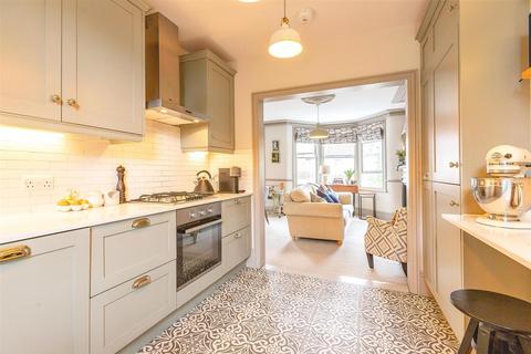 3 bedroom flat for sale, Beresford Road, Hornsey, N8