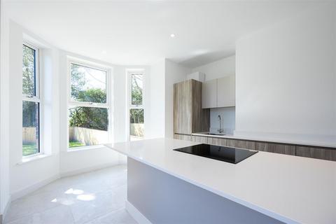 2 bedroom house for sale, Silvan Court, Macclesfield