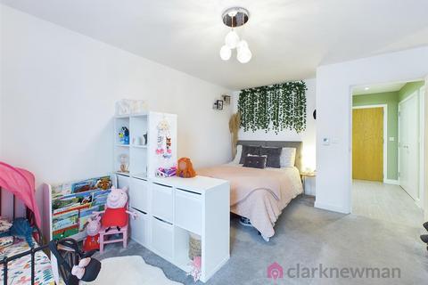 11 North Square, Newhall, Harlow, CM17 9TW