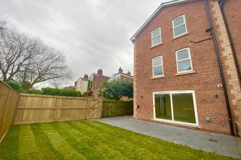 4 bedroom house for sale, Silvan Court, Macclesfield