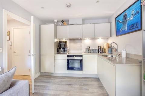 1 bedroom apartment for sale, Prospect House, The Broadway, Farnham Common SL2