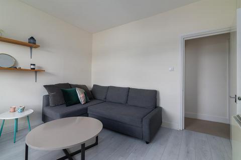 2 bedroom flat for sale, Park Lane, London