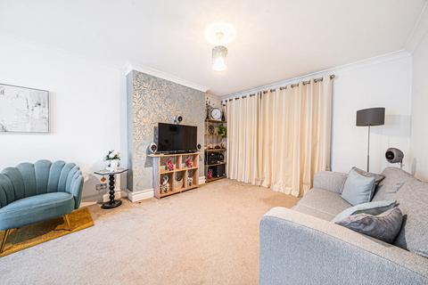 3 bedroom terraced house for sale, The Roundway, Watford, Hertfordshire