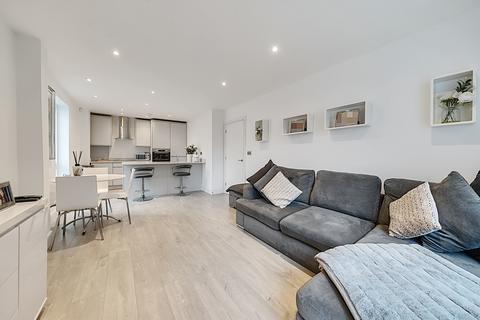 2 bedroom apartment for sale, Rosslyn Road, Watford, Hertfordshire